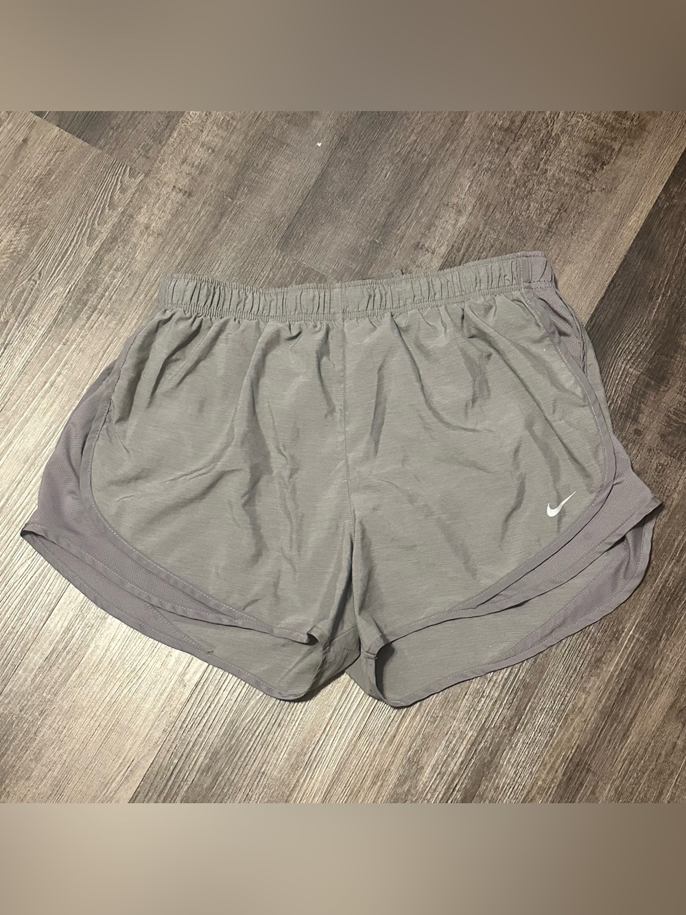 Nike Women's Light Gray Athletic Running Shorts with Swoosh - Picture 1 of 2